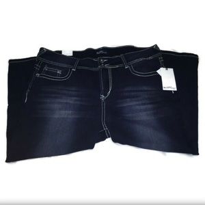 Luscious Curvy Wallflower Luxe Capri